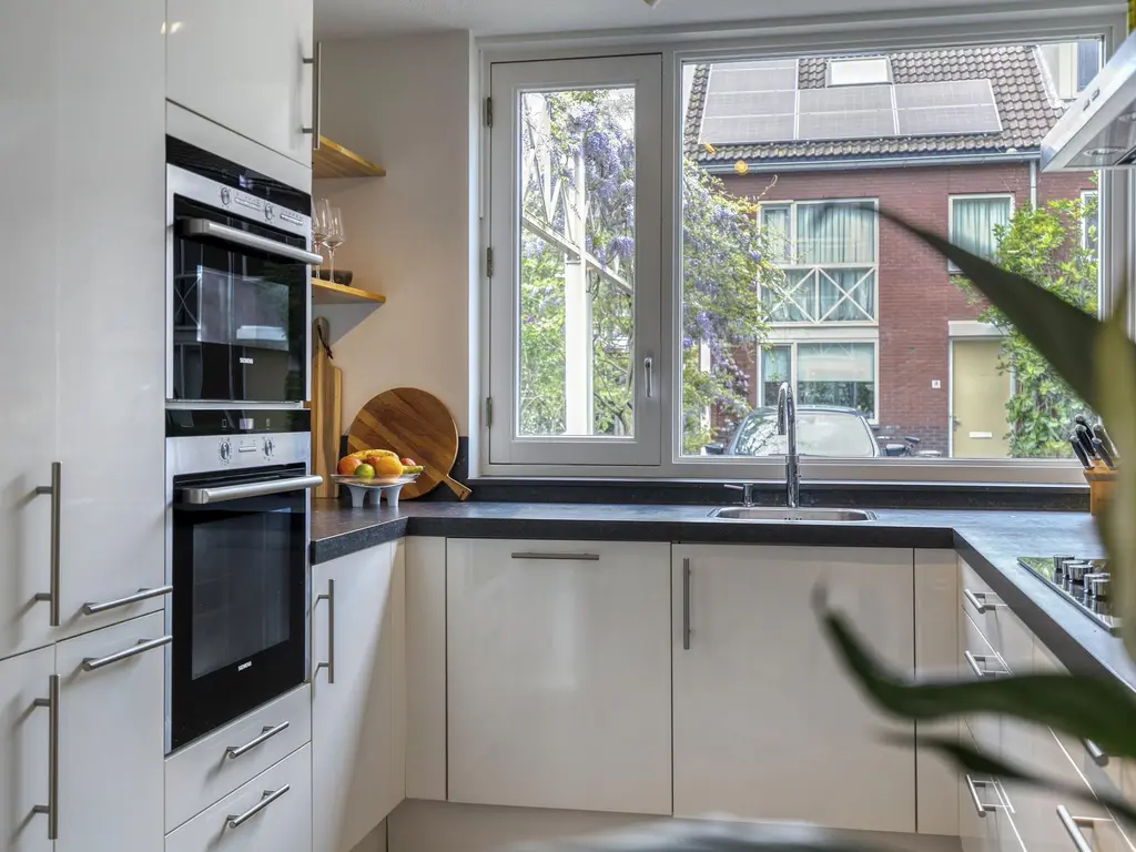 Leni Sarishof 22, ROTTERDAM