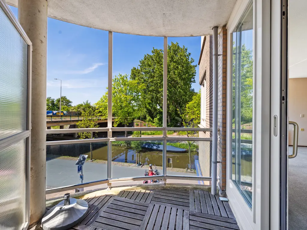 Letland 8, Delft