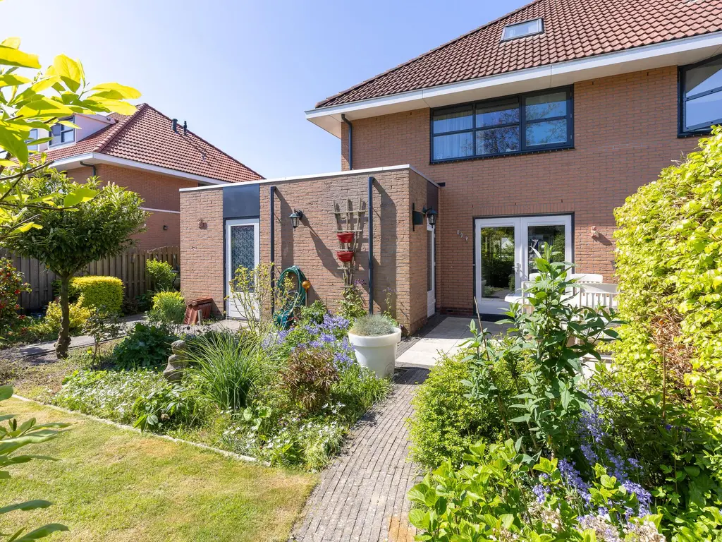 Schapenweide 12, ZWAAG