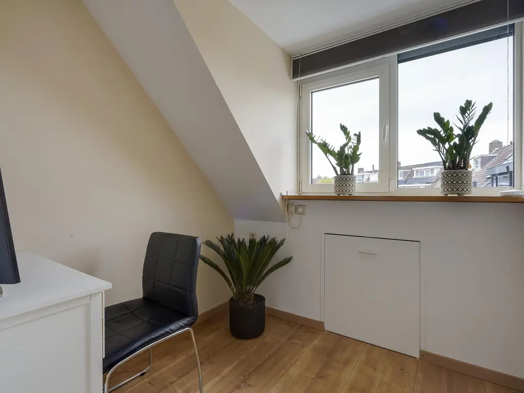 Zandeveltweg 130, 'S-GRAVENZANDE