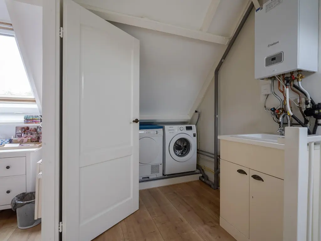 Zandeveltweg 130, 'S-GRAVENZANDE
