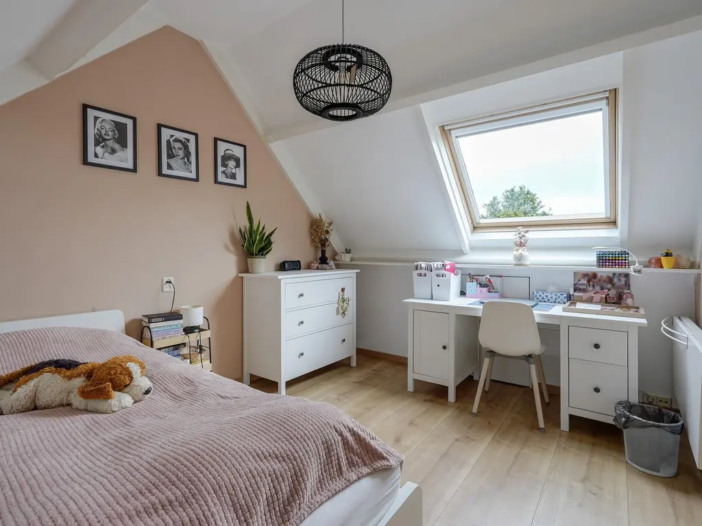 Zandeveltweg 130, 'S-GRAVENZANDE