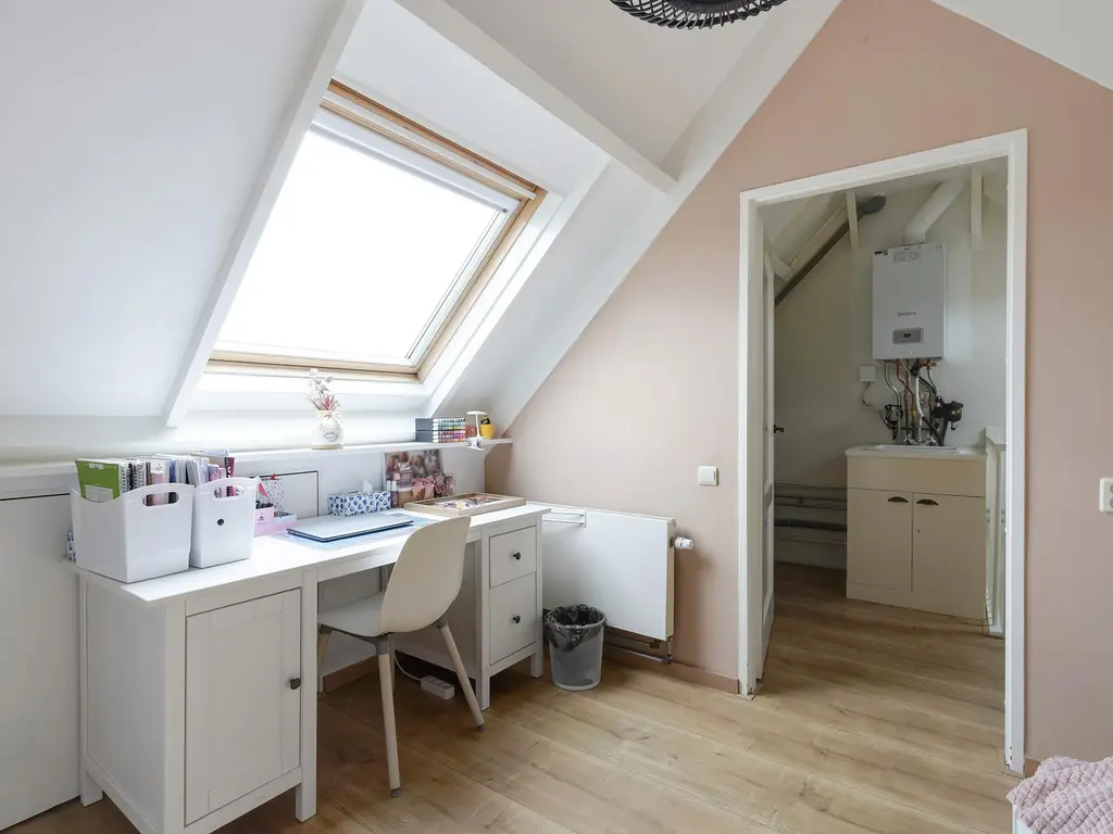 Zandeveltweg 130, 'S-GRAVENZANDE