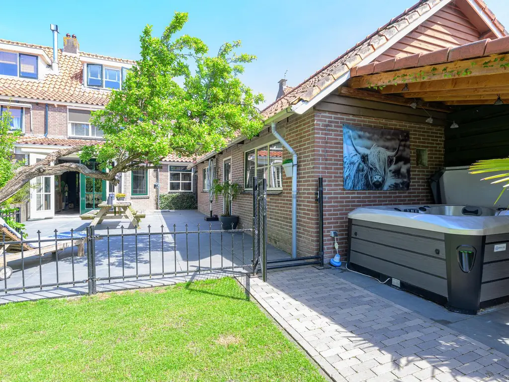 Bosstraat 65, Winkel