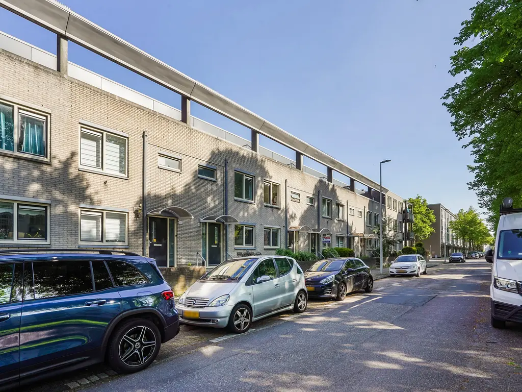 Cannenburglaan 13, Den Haag