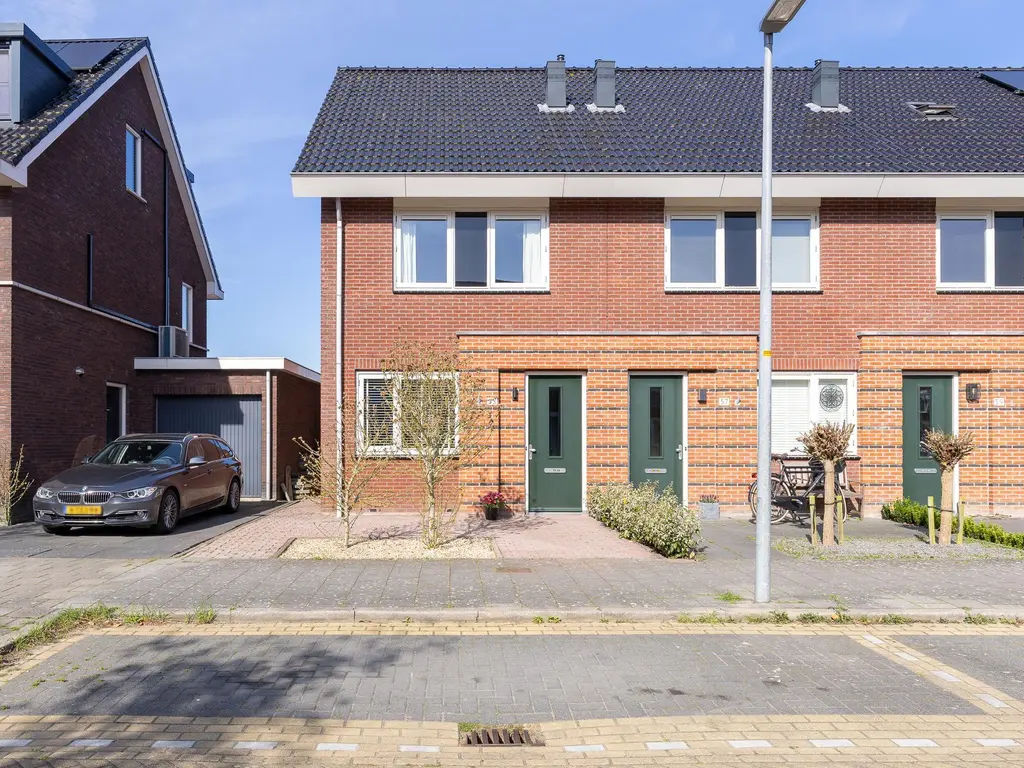 Parelgras 55, Wognum
