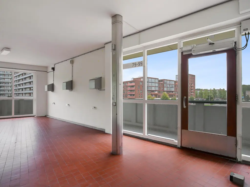 Osdorper Ban 81, AMSTERDAM