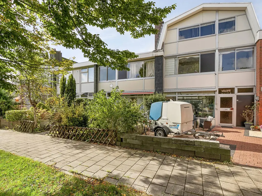 Dovenetelweg 81, ZAANDAM