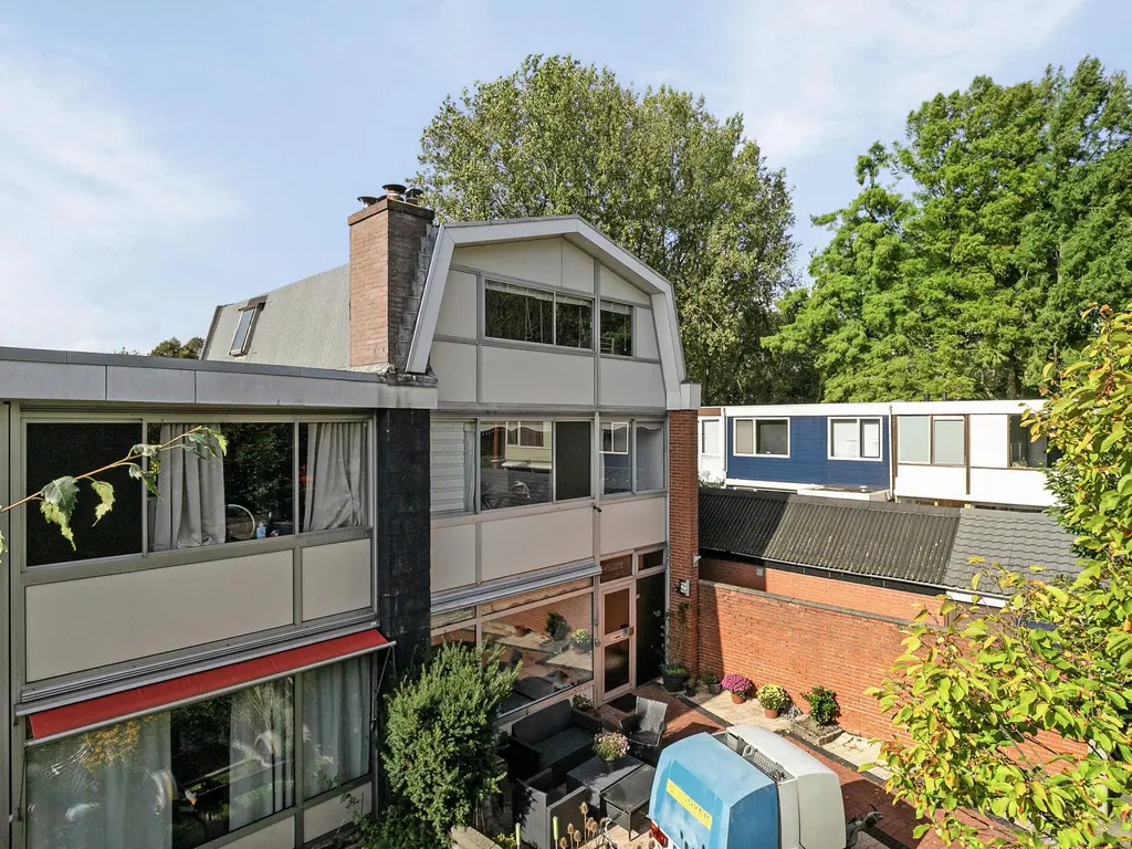 Dovenetelweg 81, ZAANDAM