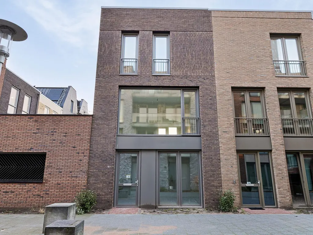 Corry Tendeloostraat 18, ZAANDAM