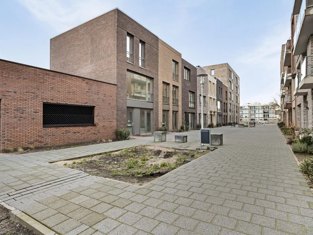 Corry Tendeloostraat 18, ZAANDAM