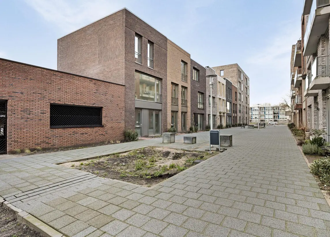 Corry Tendeloostraat 18