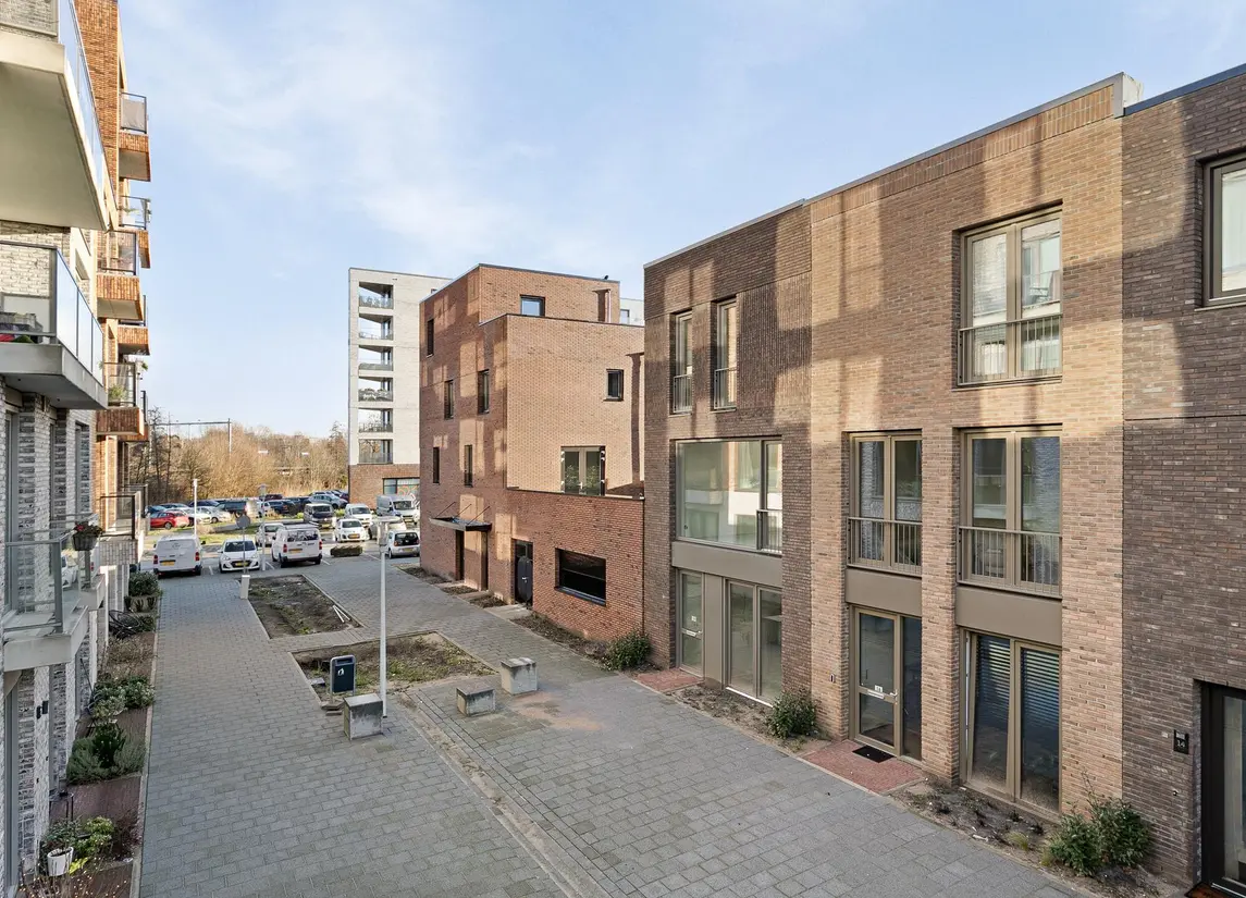 Corry Tendeloostraat 18