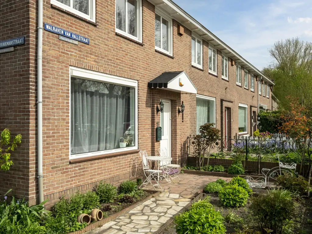 Walraven van Hallstraat 11, ZAANDAM