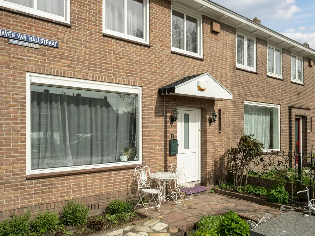 Walraven van Hallstraat 11, ZAANDAM