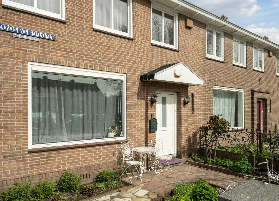 Walraven van Hallstraat 11