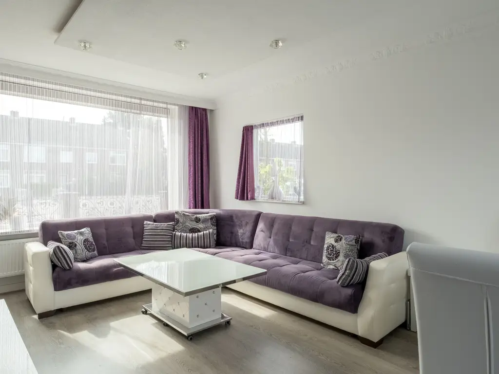 Walraven van Hallstraat 11, ZAANDAM