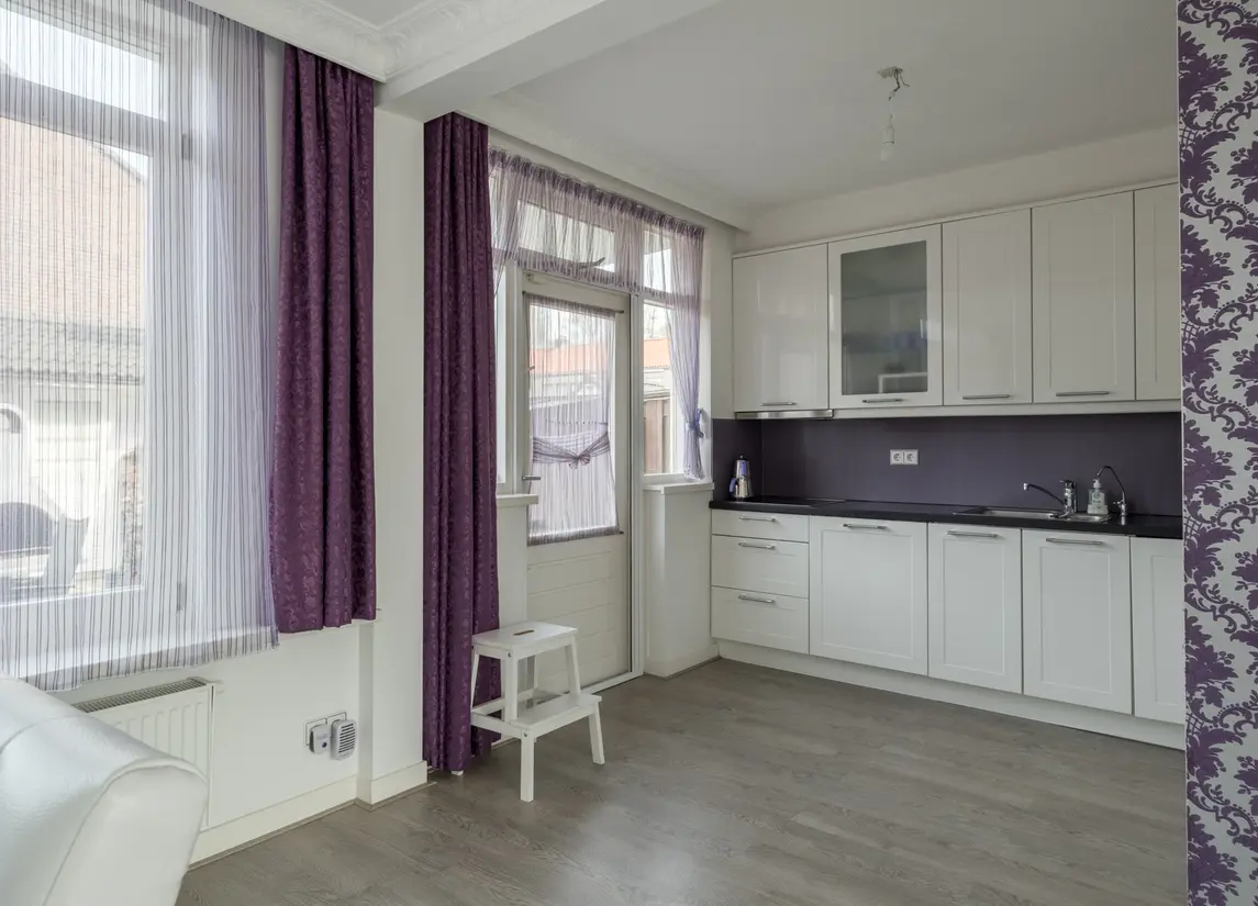 Walraven van Hallstraat 11