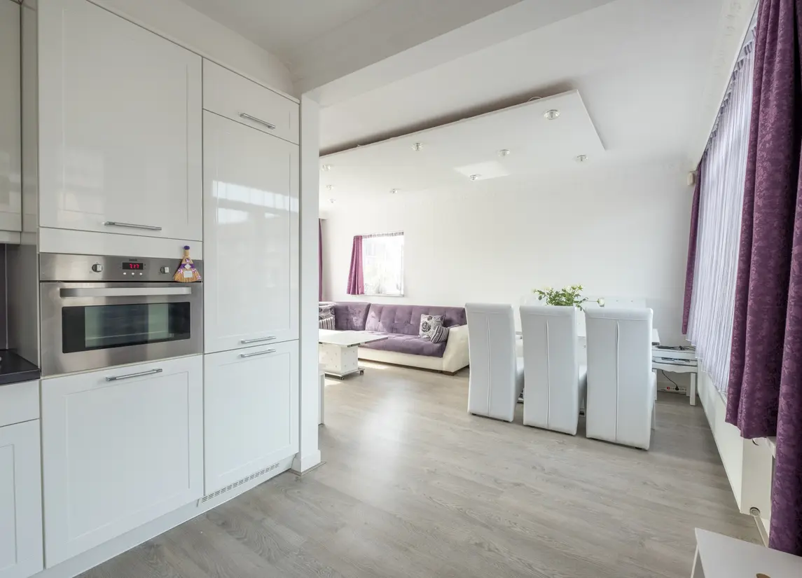 Walraven van Hallstraat 11