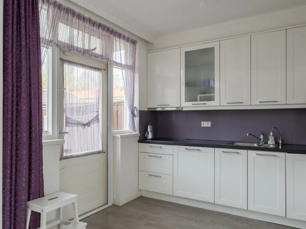Walraven van Hallstraat 11, ZAANDAM