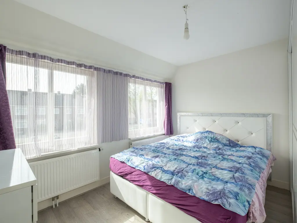 Walraven van Hallstraat 11, ZAANDAM