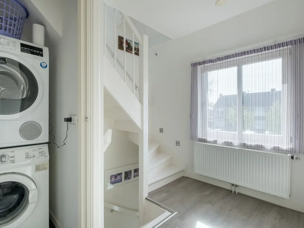 Walraven van Hallstraat 11, ZAANDAM