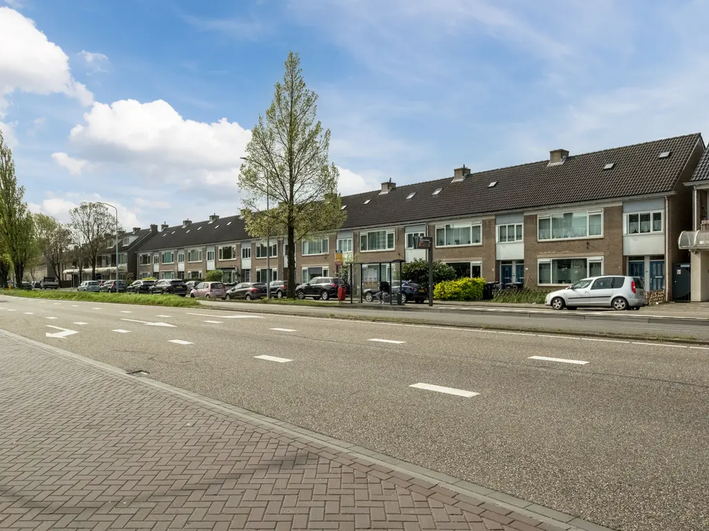 Walraven van Hallstraat 11, ZAANDAM