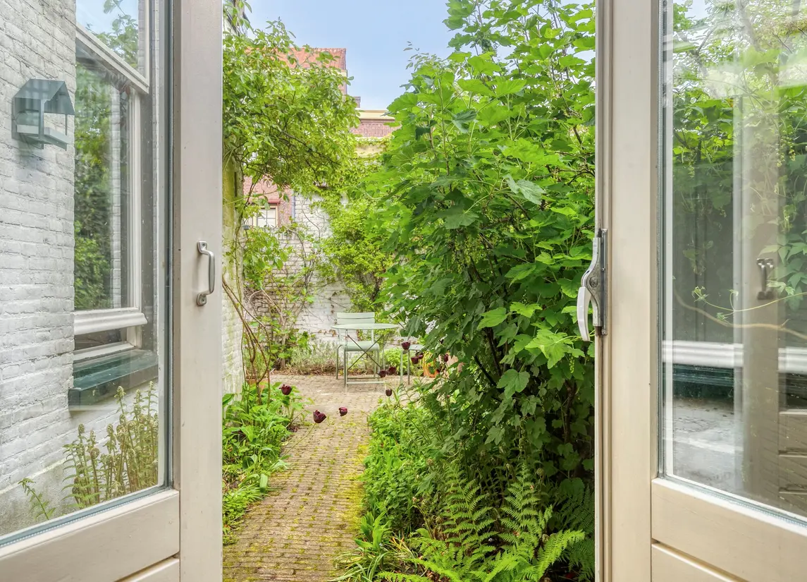 Drie Octoberstraat 19