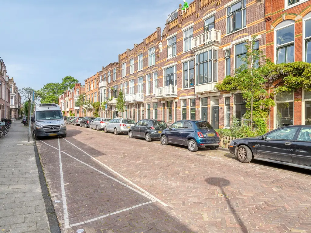 Drie Octoberstraat 19, Leiden