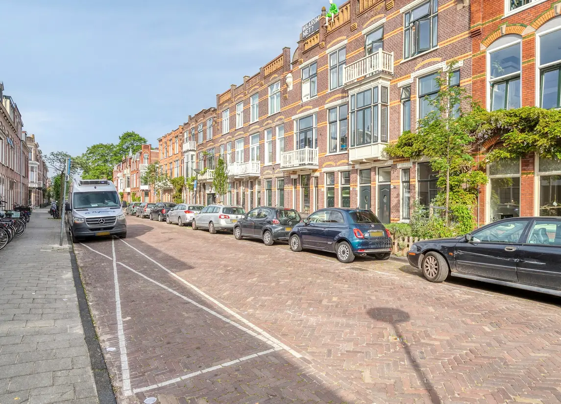 Drie Octoberstraat 19