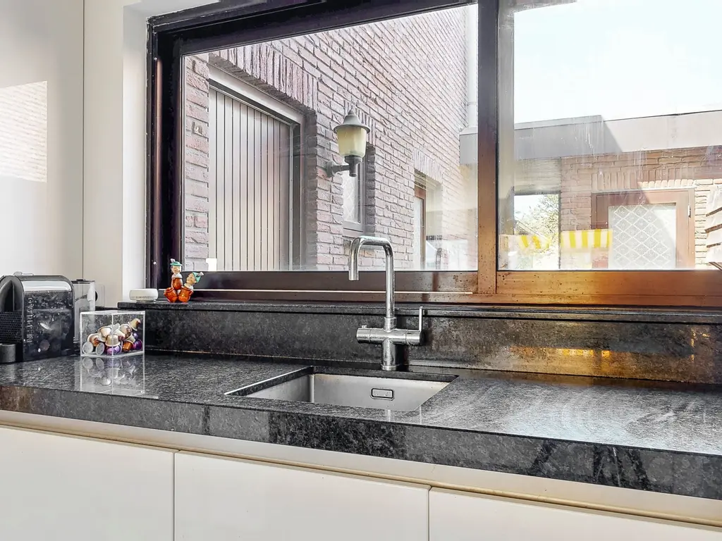 Oxfordlaan 27, Leiden