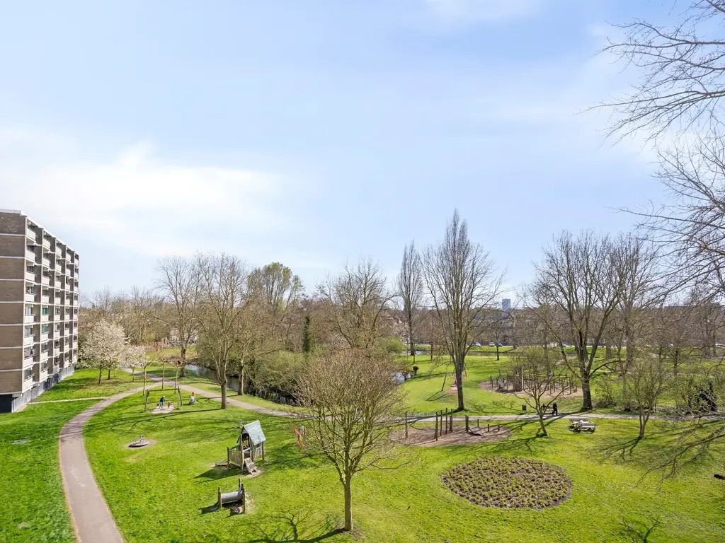 Jan Luykenlaan 83, Leiden