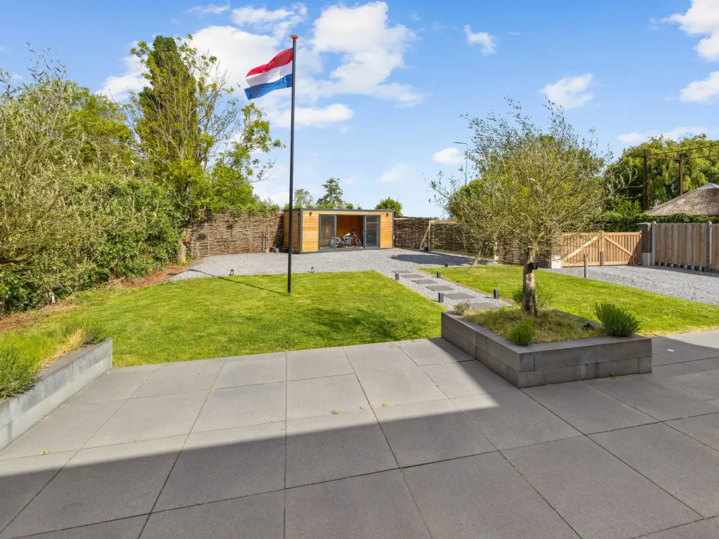 Oosteinde 10, Leidschendam