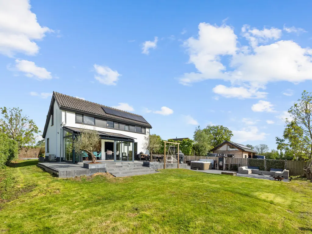 Oosteinde 10, Leidschendam