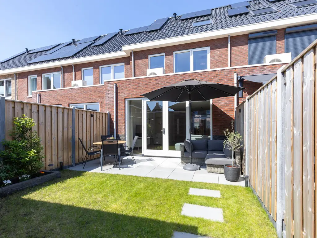 Elle Molstraat 33, Blokker