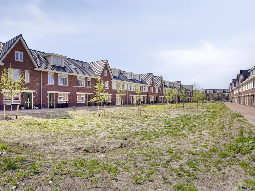 Edgar du Perronstraat 73, 'S-GRAVENHAGE