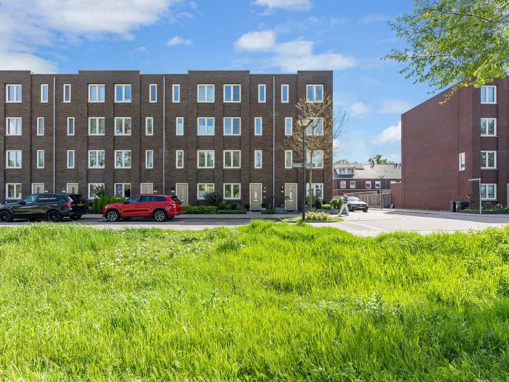 Sven Kramerstraat 98, SCHIEDAM