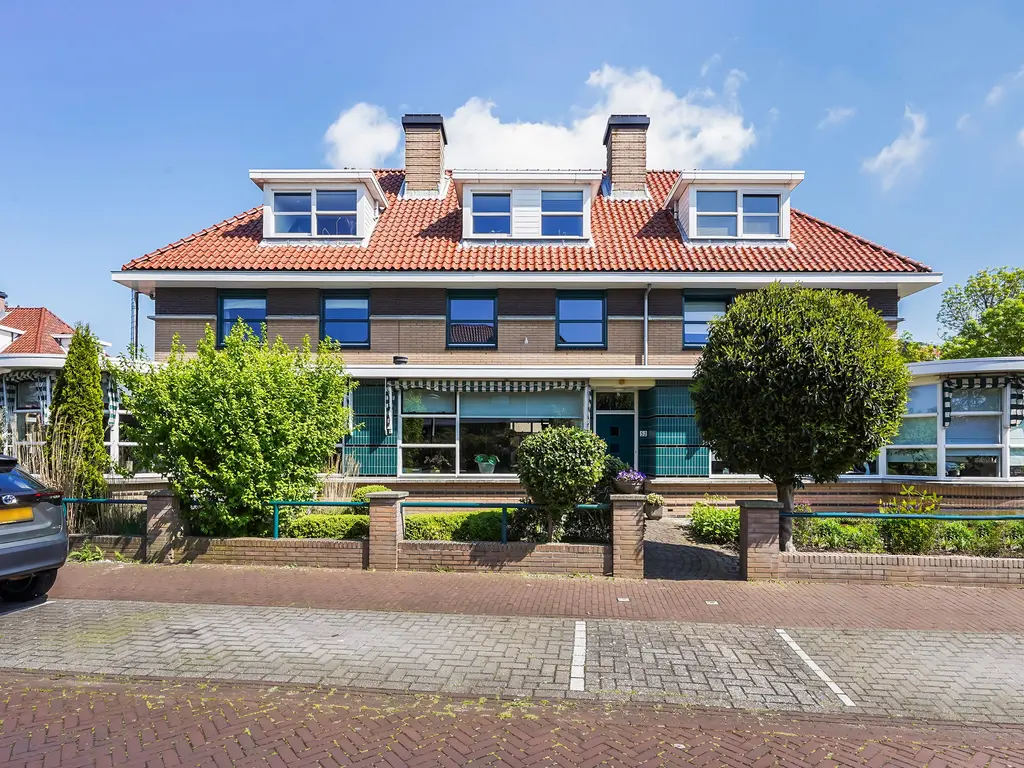 Luchtenburglaan 52, Den Haag