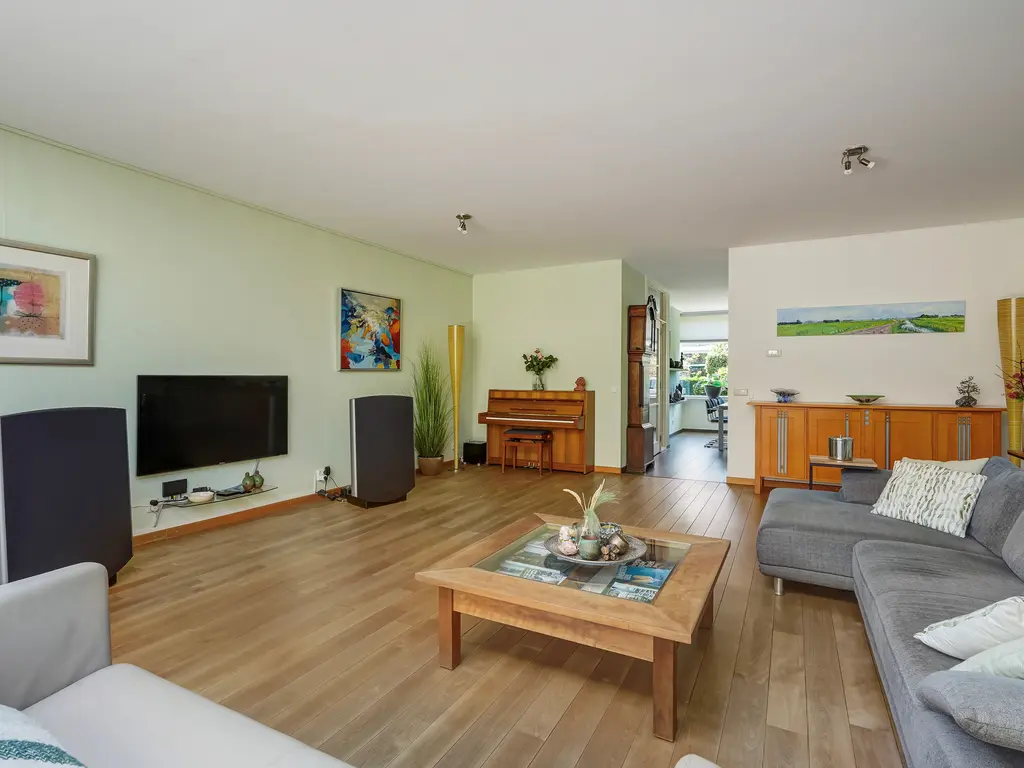 Luchtenburglaan 52, Den Haag