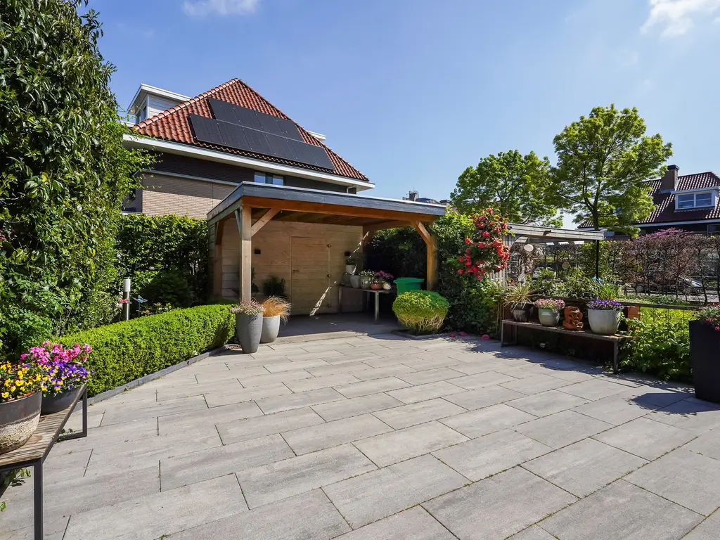 Luchtenburglaan 52, Den Haag