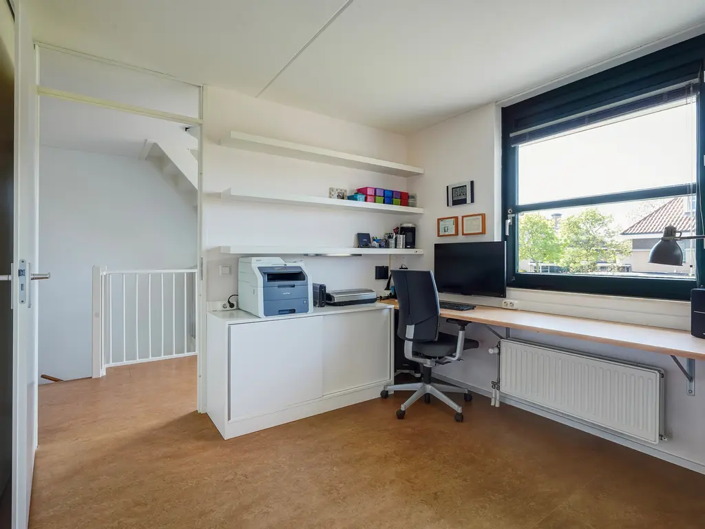 Luchtenburglaan 52, Den Haag