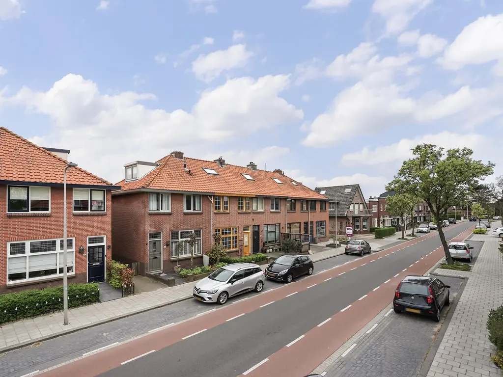 Naaldwijkseweg 156, 'S-GRAVENZANDE
