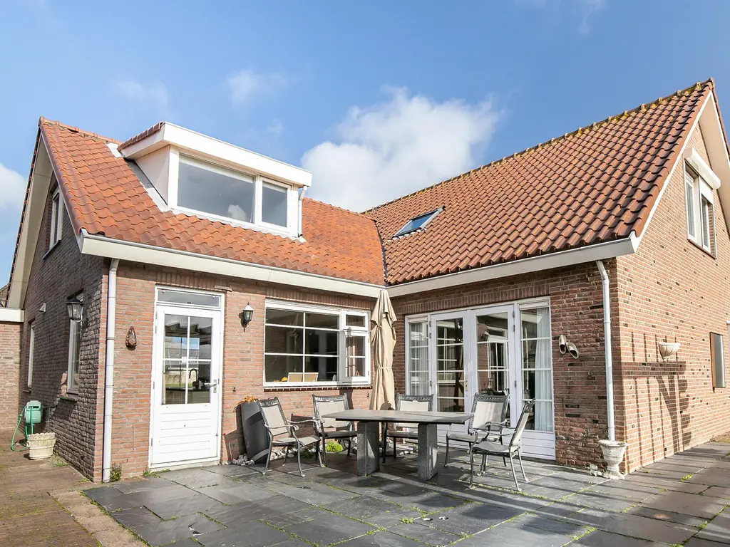 Dokter Kniplaan 2, HOEK VAN HOLLAND