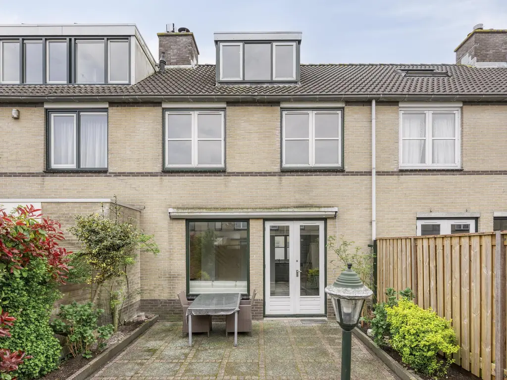 Oude Waelweg 37, DIEMEN