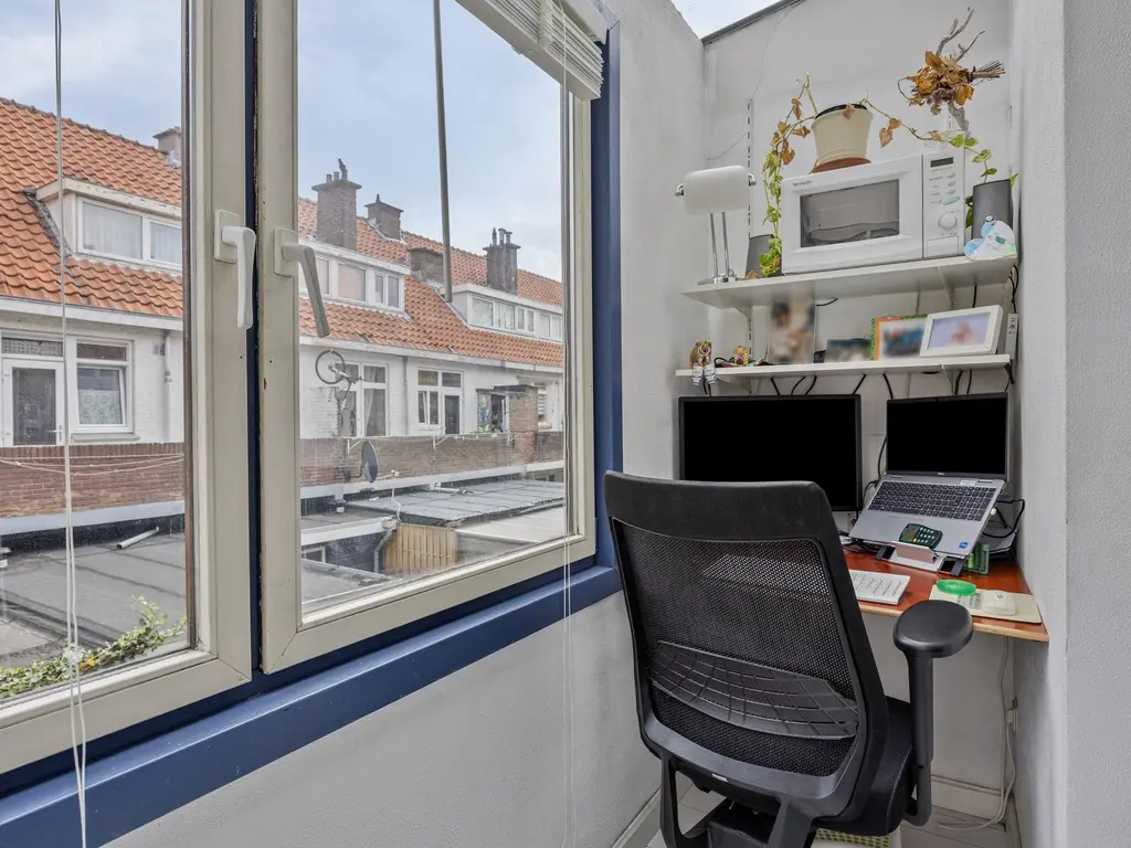 Piet Paaltjensstraat 18, 'S-GRAVENHAGE