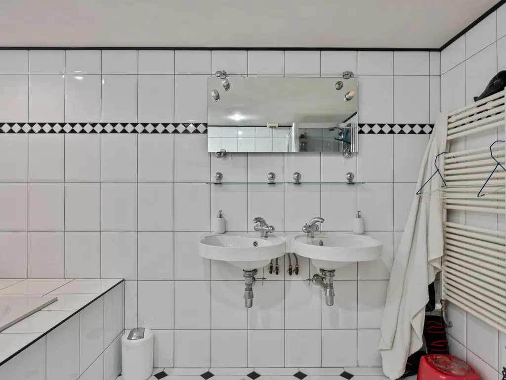Piet Paaltjensstraat 18, 'S-GRAVENHAGE