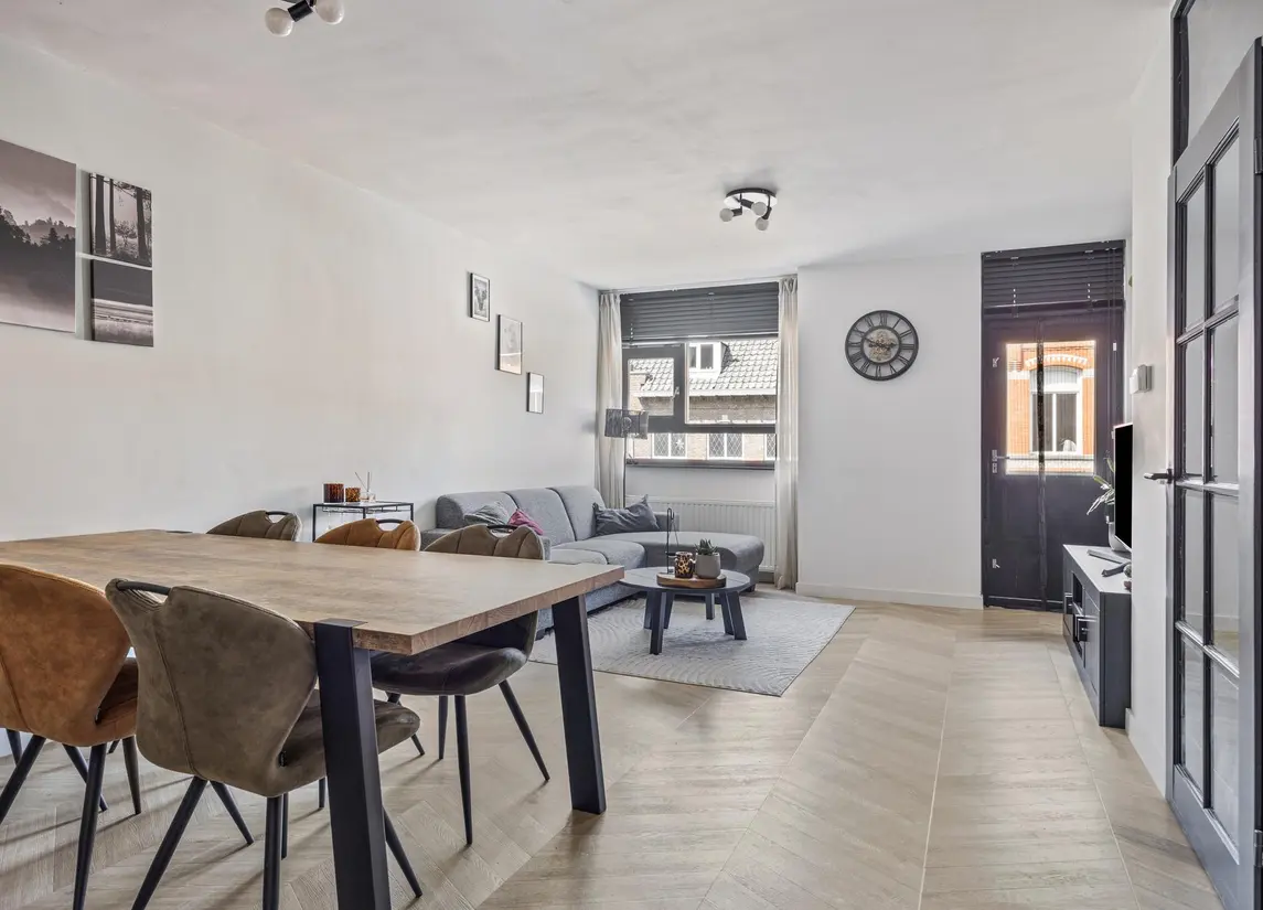Grotestraat 232
