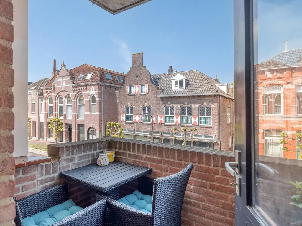 Grotestraat 232, WAALWIJK