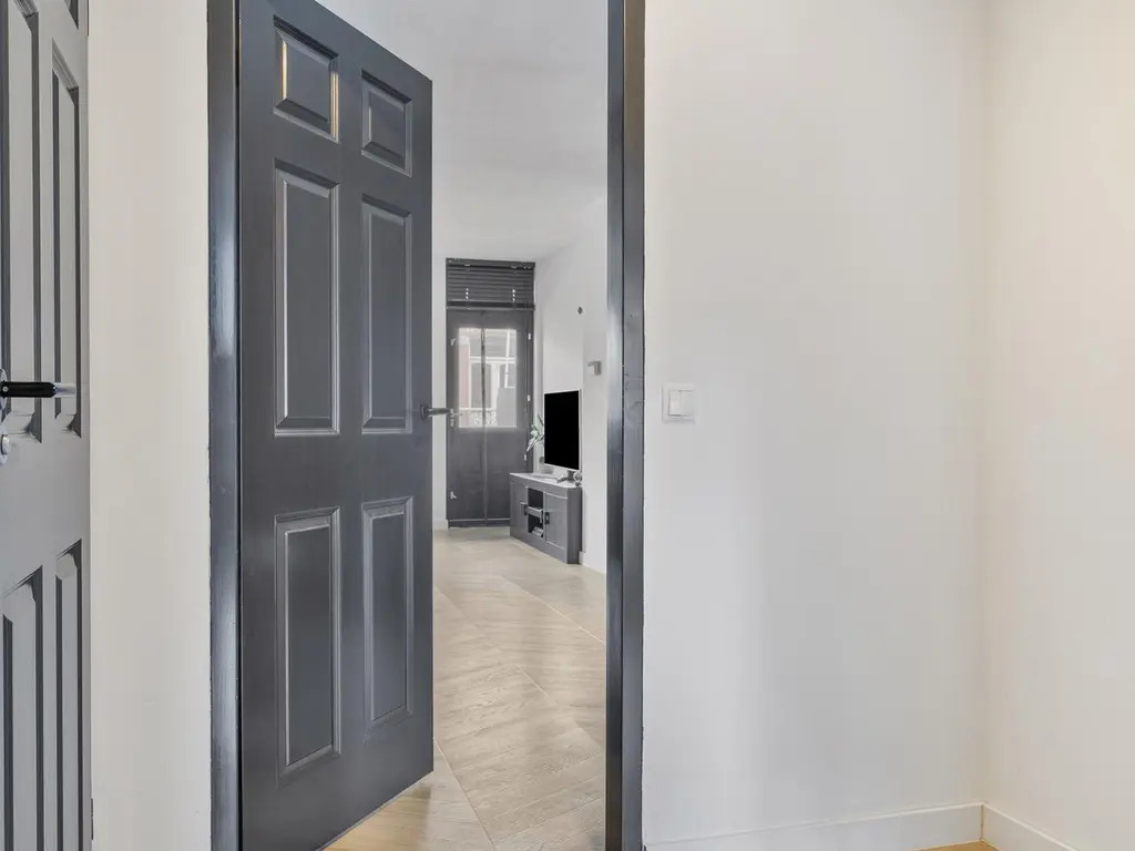 Grotestraat 232, WAALWIJK
