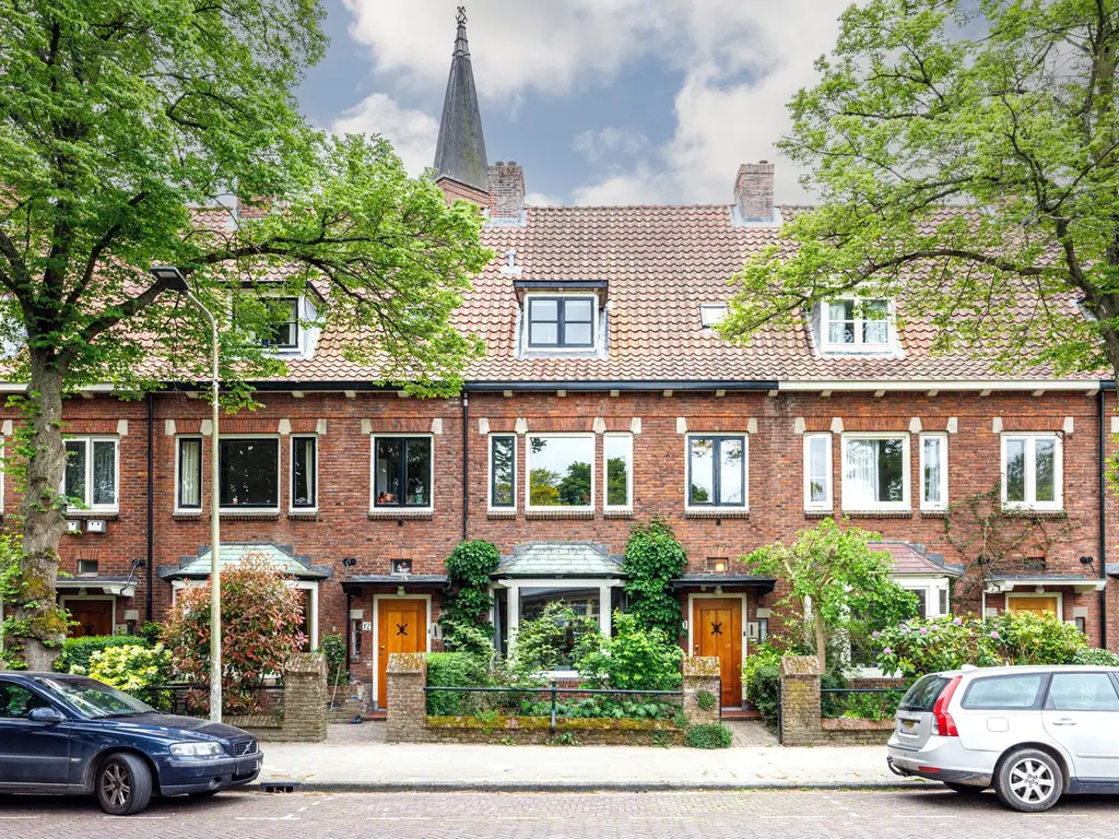 Lorentzkade 11, Leiden